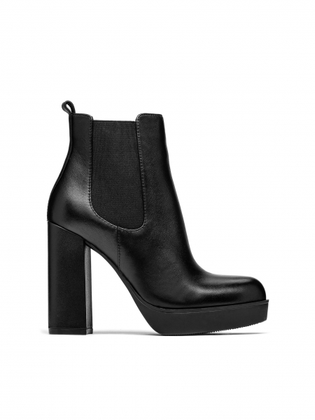 Ladies’ black boots SHONA