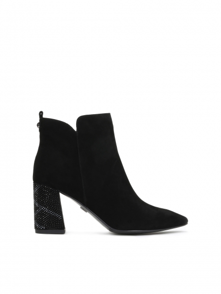 Ladies’ black boots MAUDE