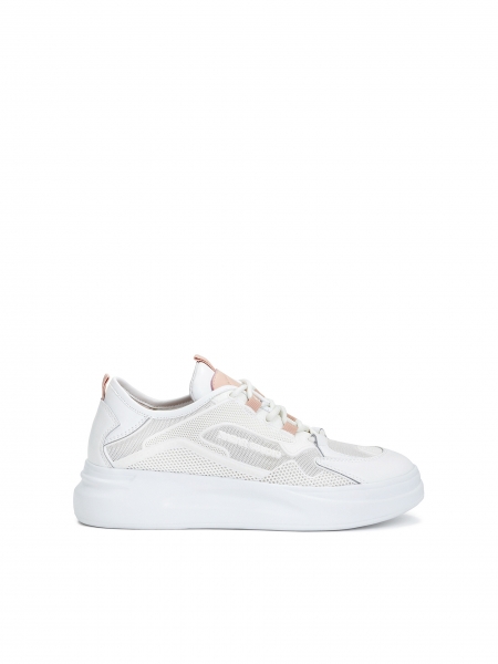 Ladies’ white sporty shoes on a thick sole RIA