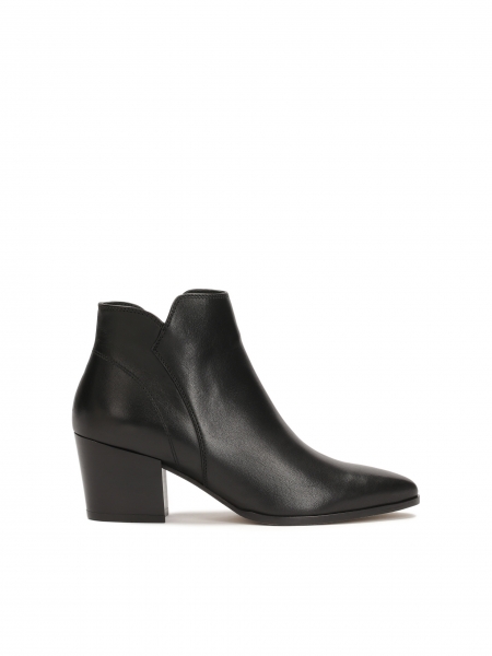 Ankle boots with a wide heel PERRIE