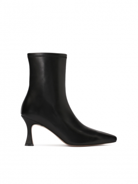 Black leather booties on a trendy bobbin heel ORIA