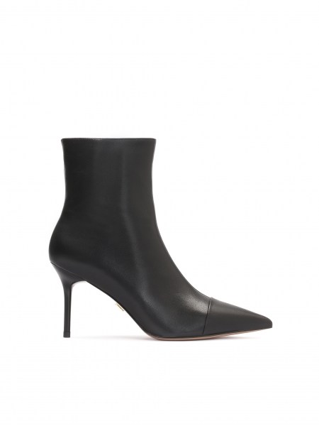 Black elegant booties with pointy toes GIZELA