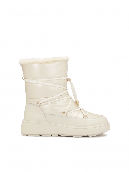 Ladies' lace-up snow boots with stylish soles EILIS