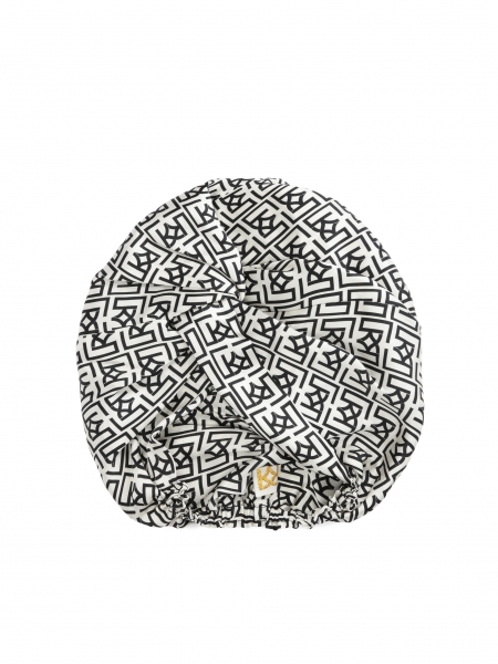Czarno-biały turban ozdobiony monogramami KAZAR 