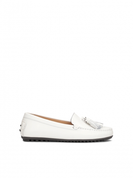 White moccasins with tassels and a comfort insole ELODIE