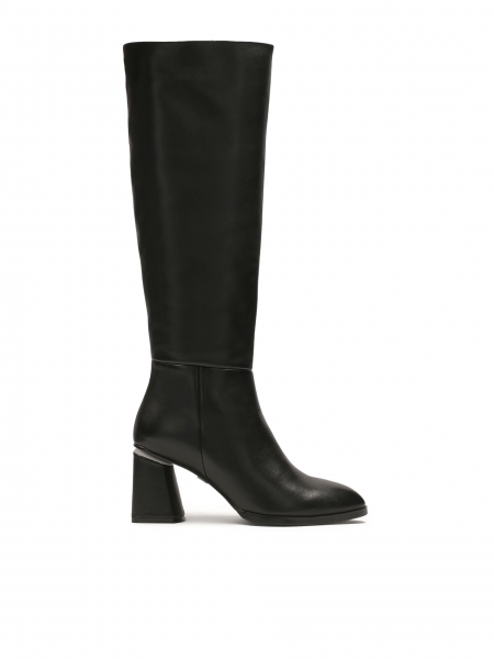 Black heeled boots with metal embellishment SKYLAR