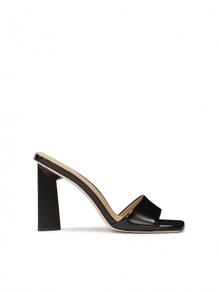 Black flip-flops in glossy leather on a high post  SALSA