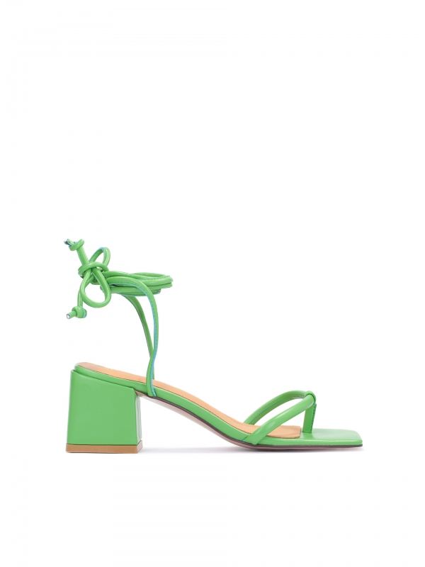 Zielone skórzane sandały wiązane wokół kostki PLUM