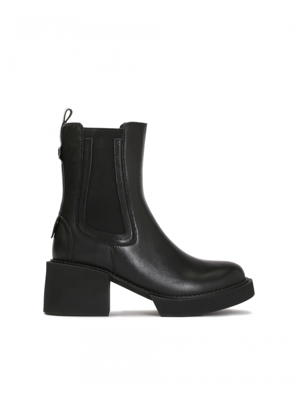 Black leather booties on a low heel LENORE