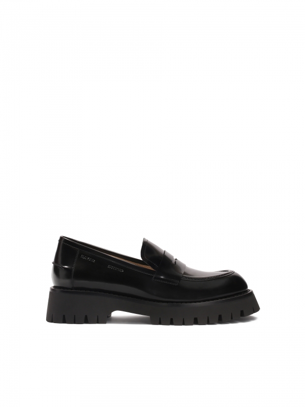 Ladies’ black leather loafers SAVIO