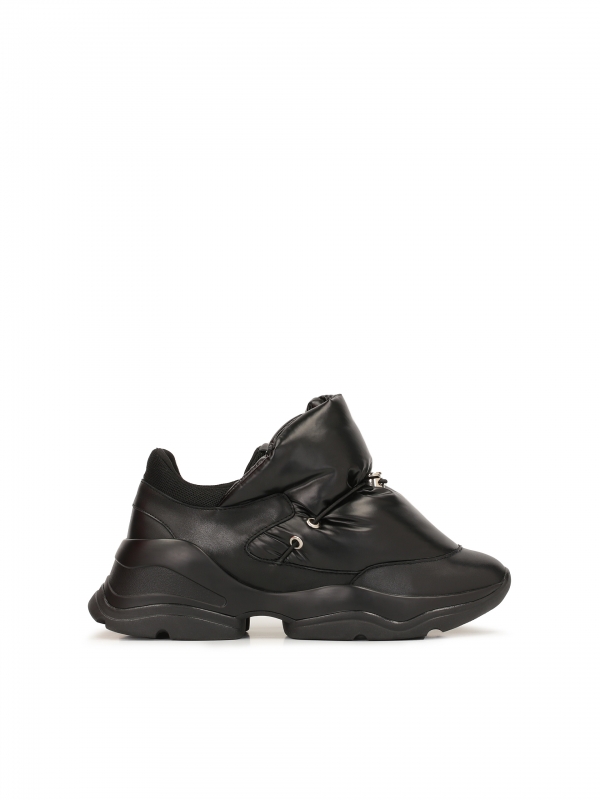 Ladies' black sneakers with a modern look NARE