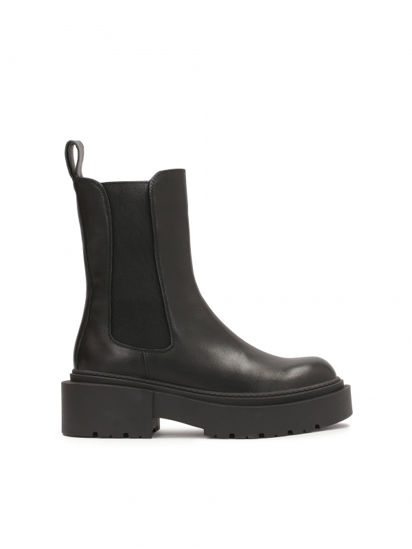 Black leather Chelsea boots with elastics MAPLE