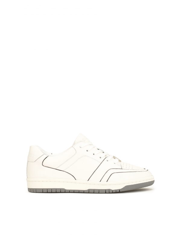 Ladies’ sporty shoes in off-white colour LEE