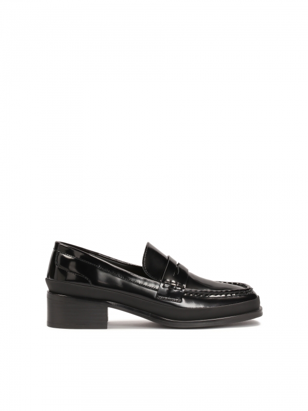 Classic shoes with a low square heel  ANACOCO
