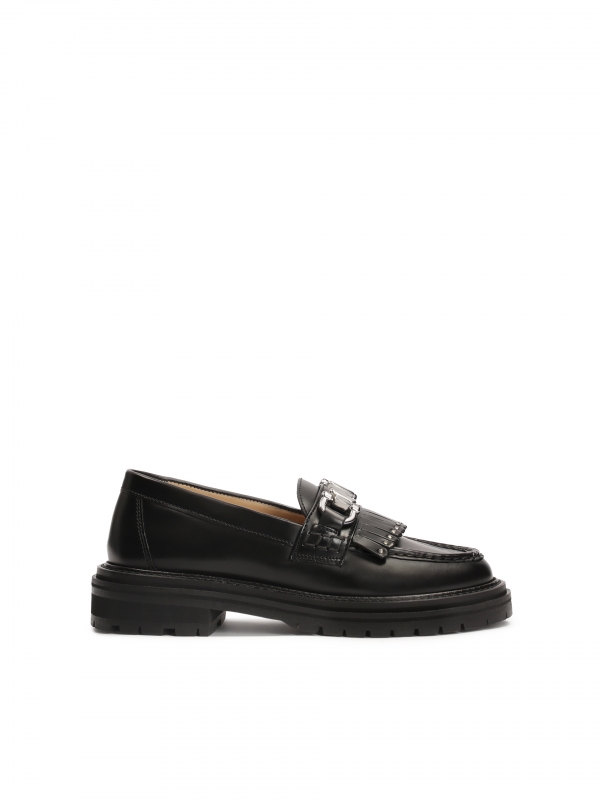 Black slip-on shoes on a flat sole  YANA